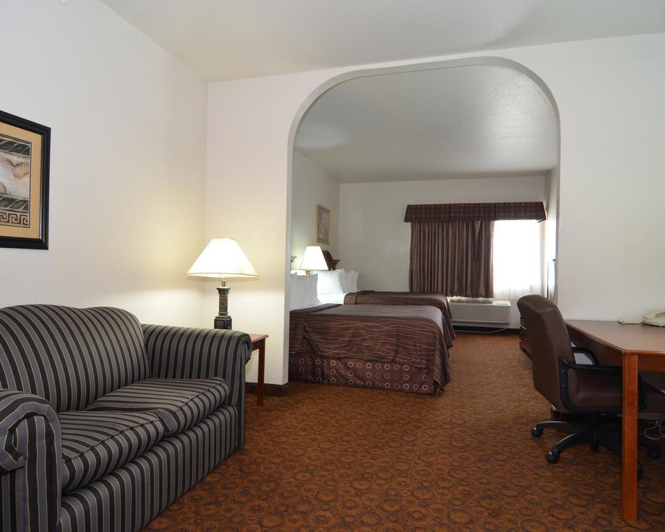Quality Suites San Antonio Bagian luar foto