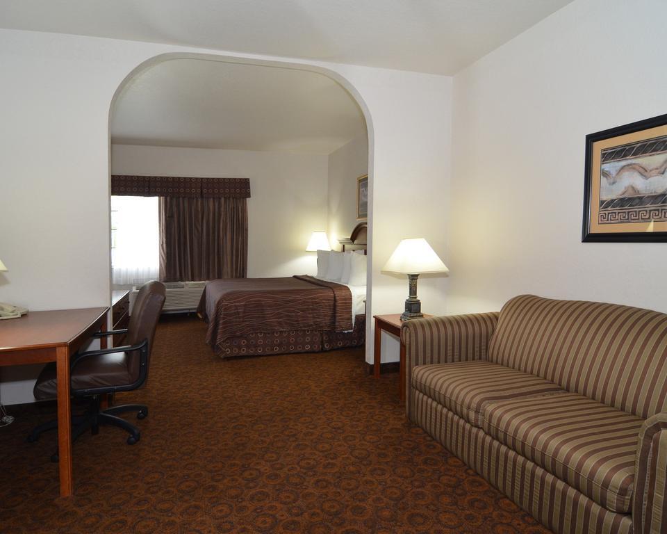 Quality Suites San Antonio Bagian luar foto