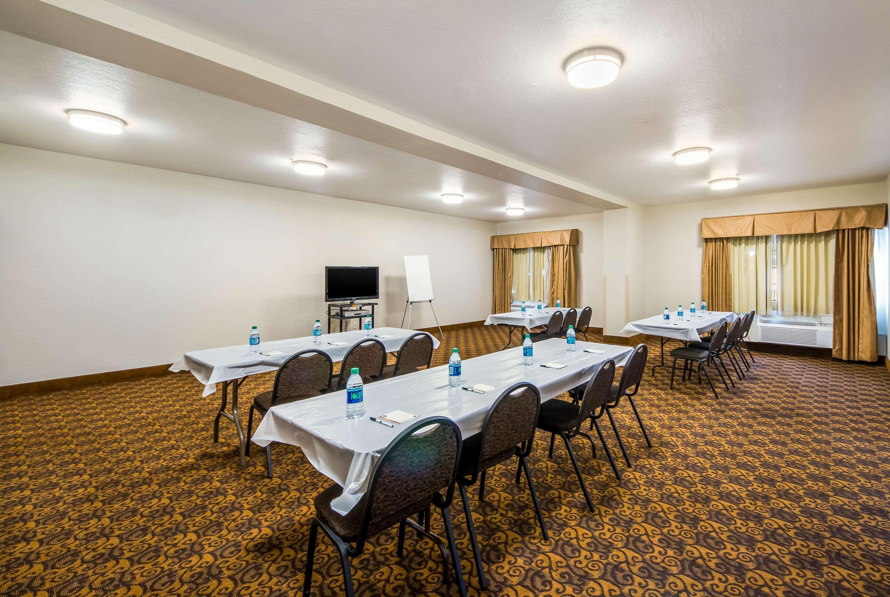 Quality Suites San Antonio Bagian luar foto