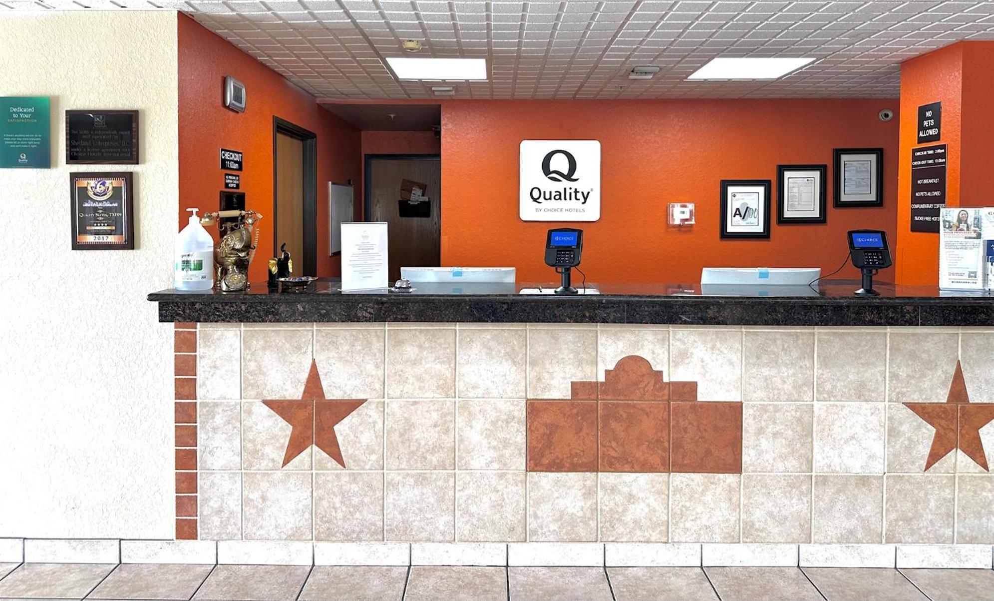 Quality Suites San Antonio Bagian luar foto