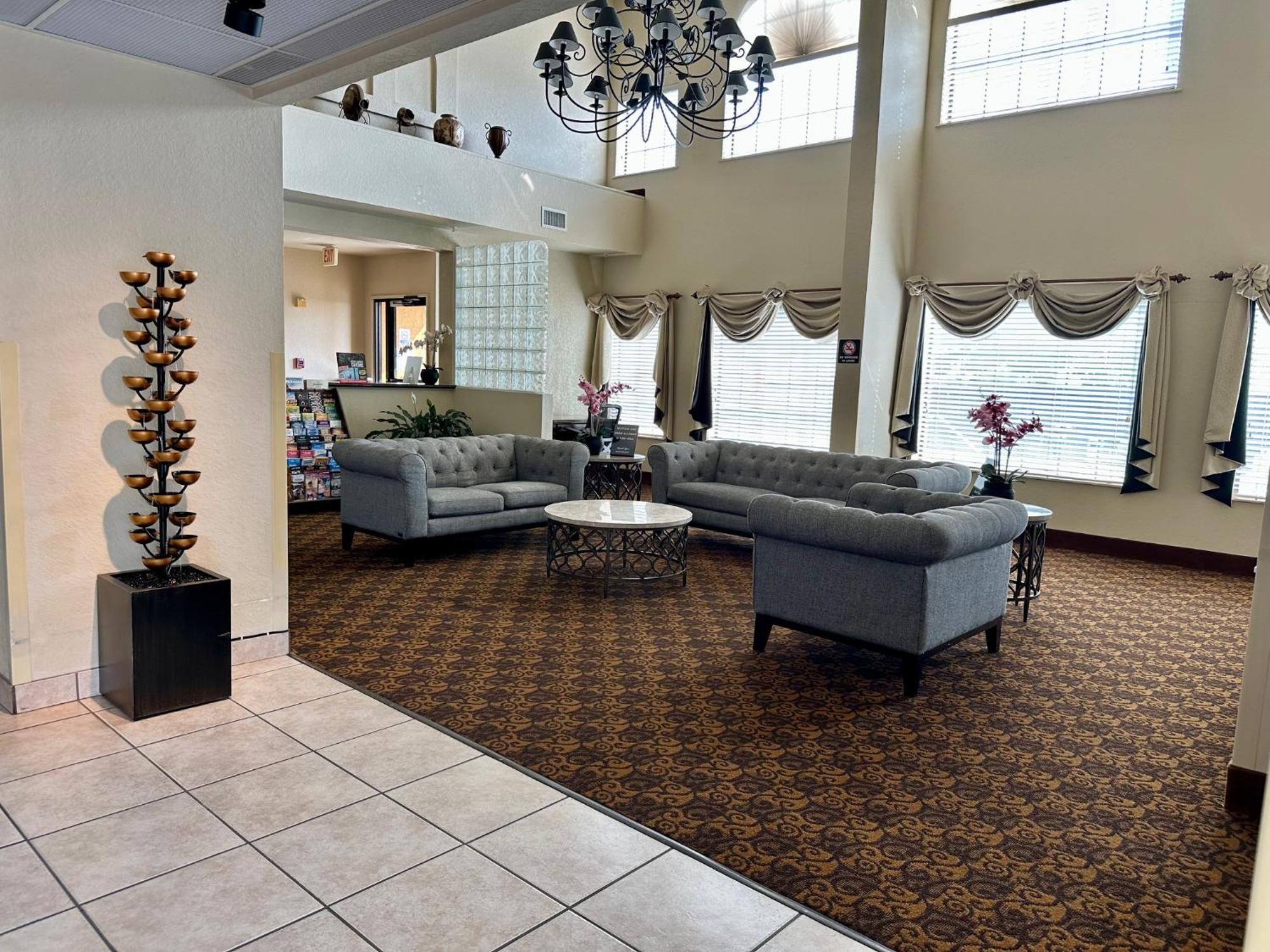 Quality Suites San Antonio Bagian luar foto