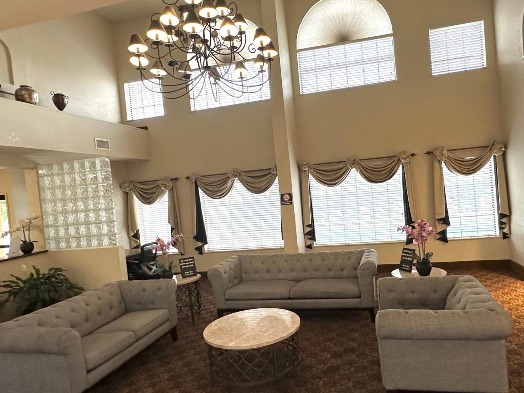 Quality Suites San Antonio Bagian luar foto