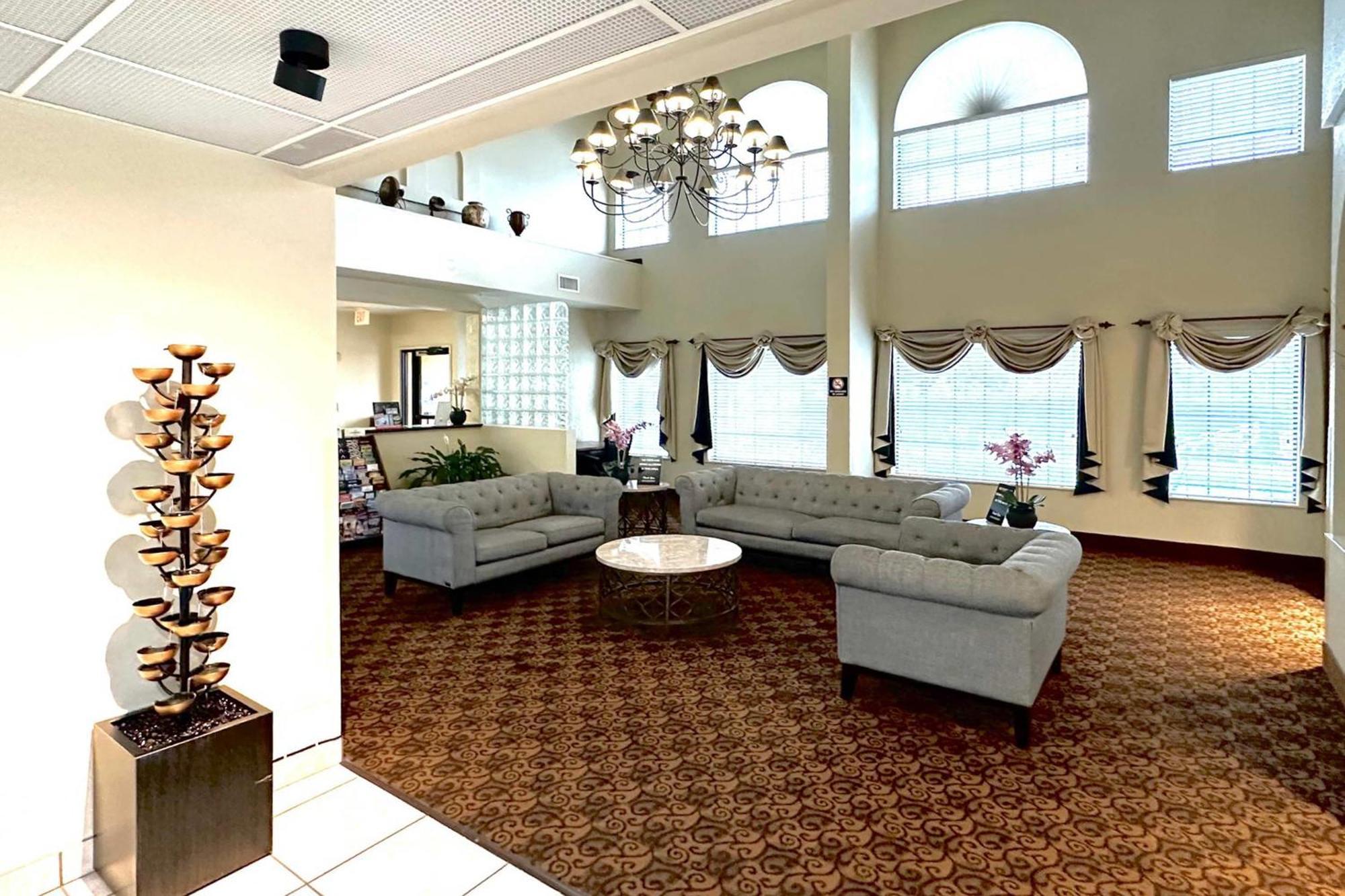 Quality Suites San Antonio Bagian luar foto